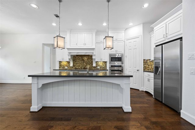 4110 Clover Ridge Lane, Sugar Land, TX 77479