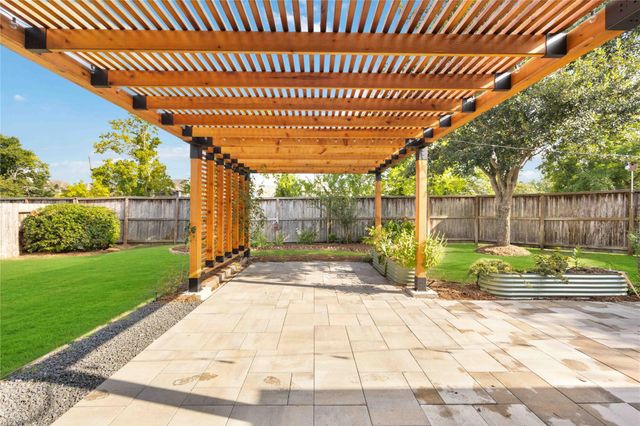 4110 Clover Ridge Lane, Sugar Land, TX 77479