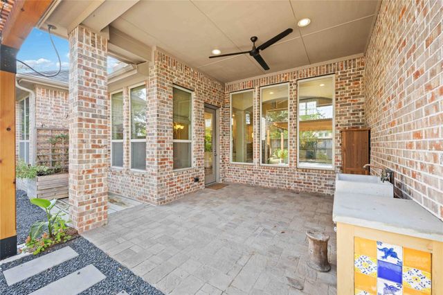 4110 Clover Ridge Lane, Sugar Land, TX 77479