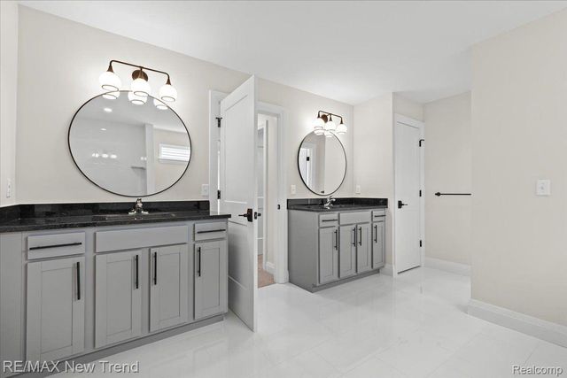 209 MOUNTAIN VIEW LANE, Milford Village, MI 48381