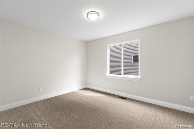 209 MOUNTAIN VIEW LANE, Milford Village, MI 48381