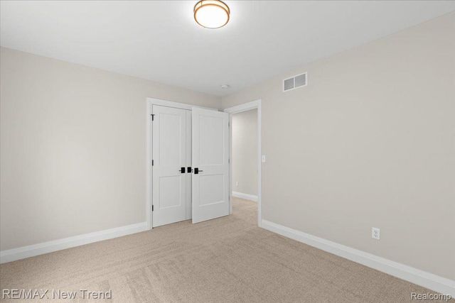 209 MOUNTAIN VIEW LANE, Milford Village, MI 48381