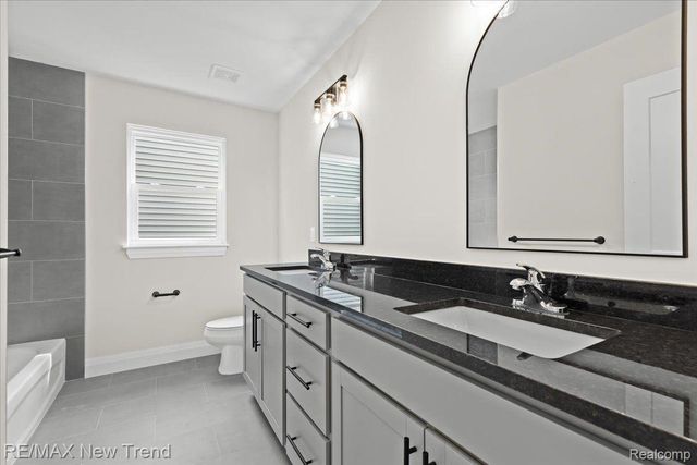 209 MOUNTAIN VIEW LANE, Milford Village, MI 48381