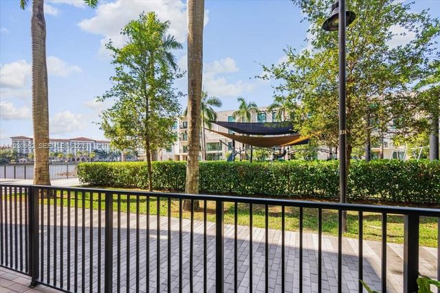 4636 NW 84th Ave 13, Doral, FL 33166