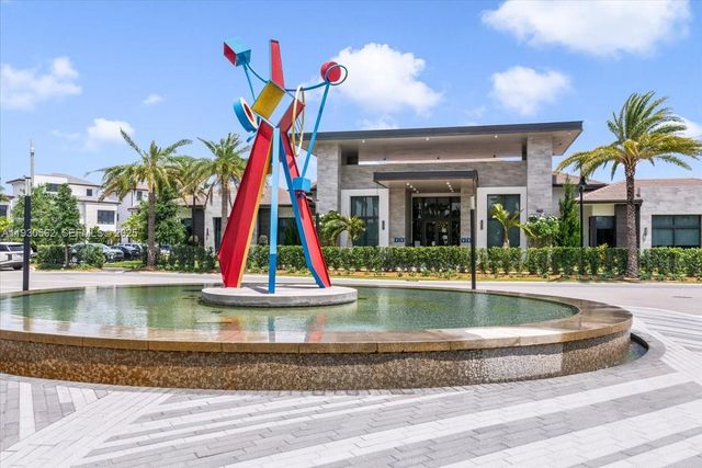 4636 NW 84th Ave 13, Doral, FL 33166