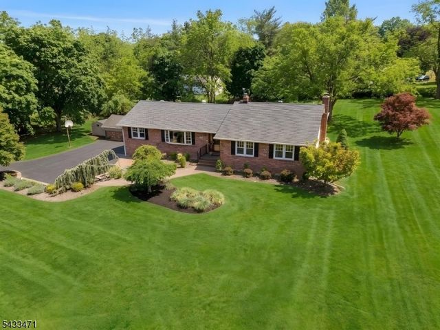 31 Samuel Dr, Raritan Twp., NJ 08822