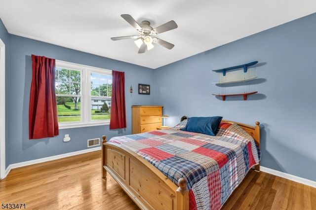 31 Samuel Dr, Raritan Twp., NJ 08822