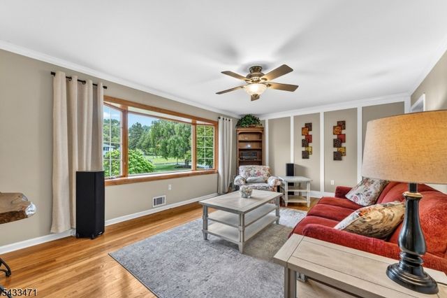 31 Samuel Dr, Raritan Twp., NJ 08822