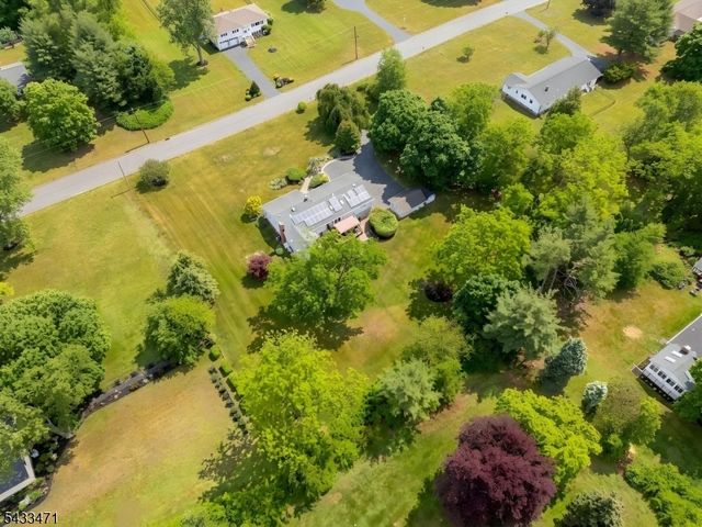 31 Samuel Dr, Raritan Twp., NJ 08822