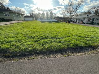 1331 S 4th Street, Aurora, IL 60505