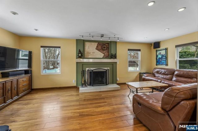 61 Julia Street, Closter, NJ 07624