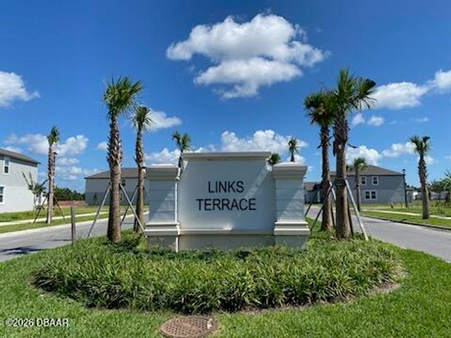 166 Pitching Wedge Drive, Daytona Beach, FL 32124