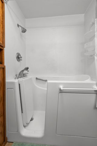 5813 Rich Hill Dr, Orangevale, CA 95662