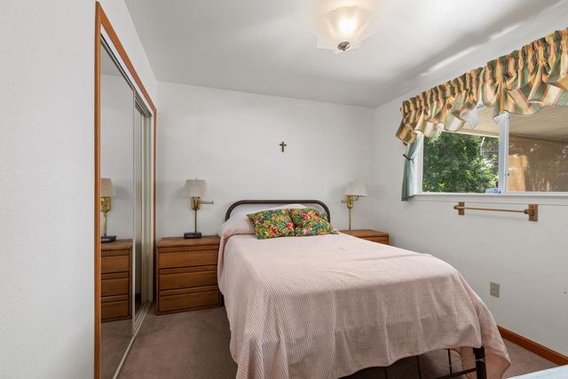 5813 Rich Hill Dr, Orangevale, CA 95662