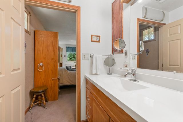 5813 Rich Hill Dr, Orangevale, CA 95662