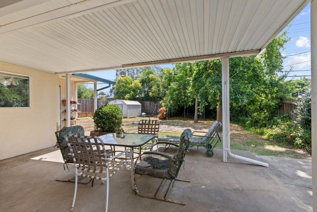 5813 Rich Hill Dr, Orangevale, CA 95662