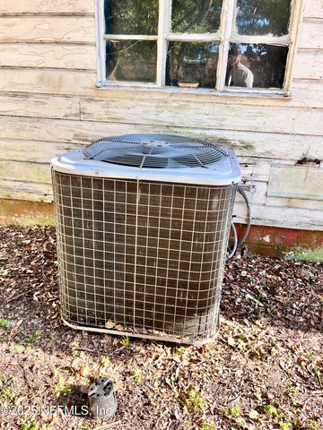 8020 OAKWOOD Street, Jacksonville, FL 32208