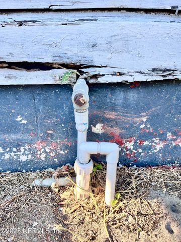 8020 OAKWOOD Street, Jacksonville, FL 32208