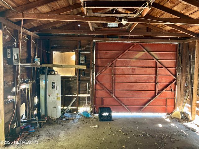 8020 OAKWOOD Street, Jacksonville, FL 32208