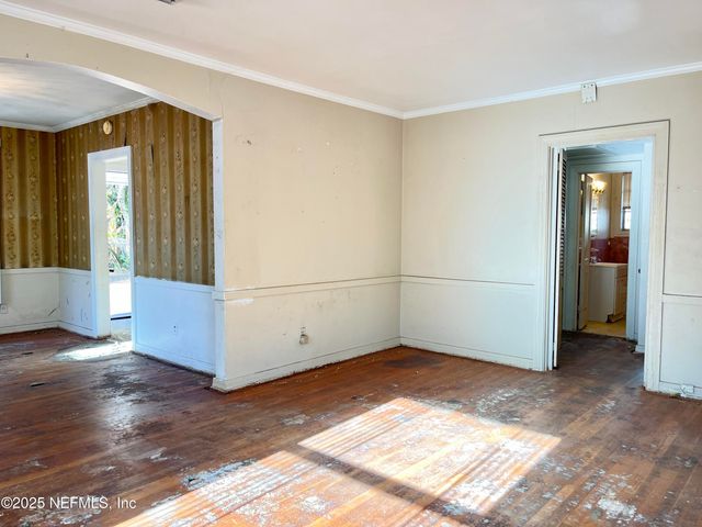 8020 OAKWOOD Street, Jacksonville, FL 32208