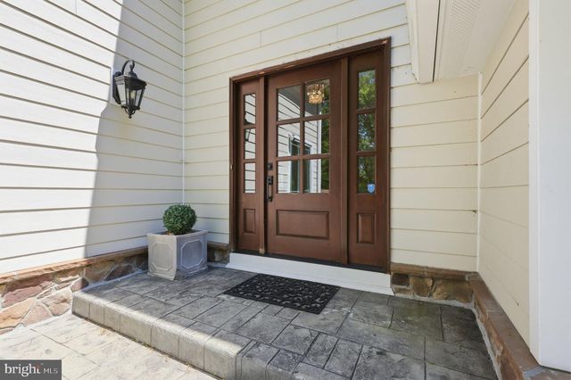 4757 UPPER MOUNTAIN RD, New Hope, PA 18938
