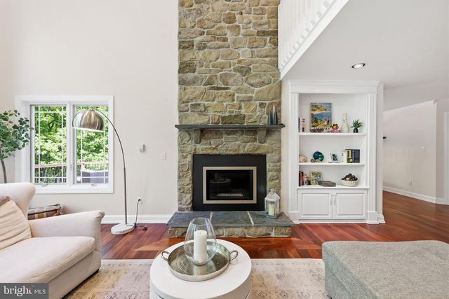 4757 UPPER MOUNTAIN RD, New Hope, PA 18938