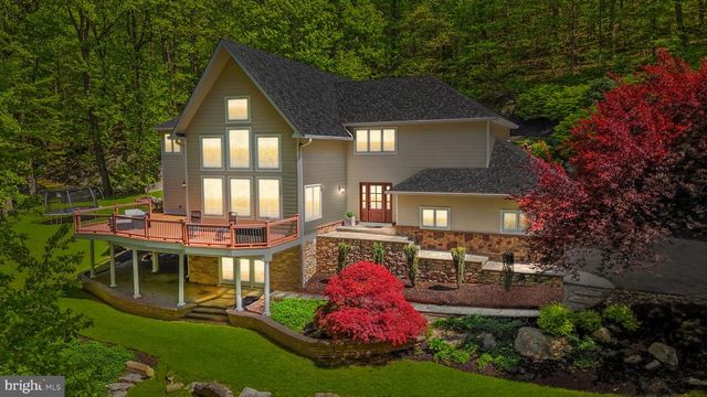 4757 UPPER MOUNTAIN RD, New Hope, PA 18938