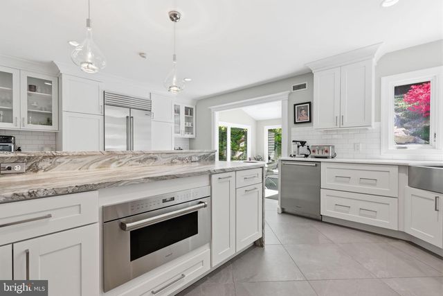 4757 UPPER MOUNTAIN RD, New Hope, PA 18938