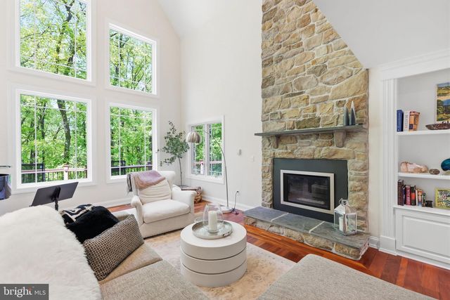 4757 UPPER MOUNTAIN RD, New Hope, PA 18938