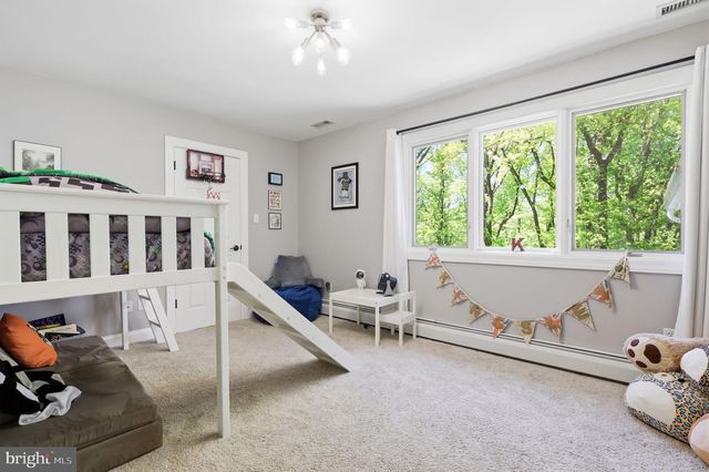 4757 UPPER MOUNTAIN RD, New Hope, PA 18938