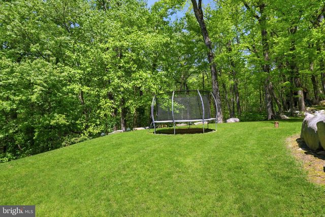 4757 UPPER MOUNTAIN RD, New Hope, PA 18938