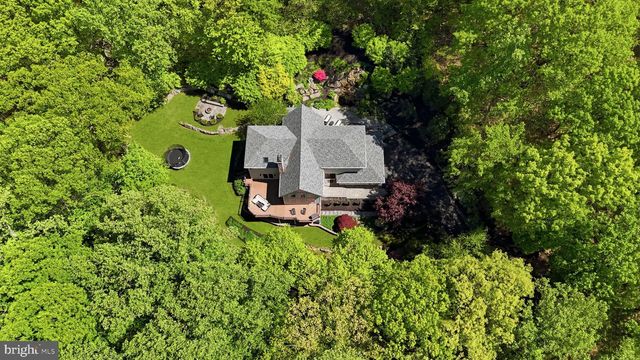 4757 UPPER MOUNTAIN RD, New Hope, PA 18938