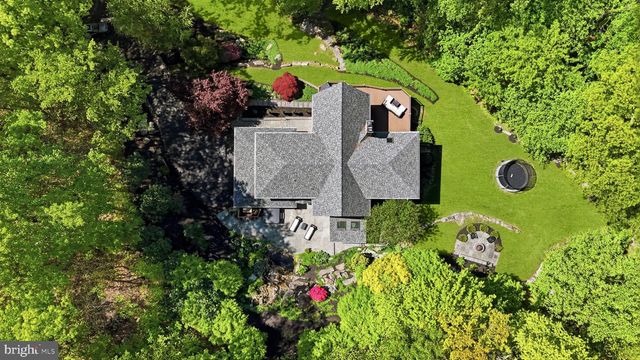 4757 UPPER MOUNTAIN RD, New Hope, PA 18938