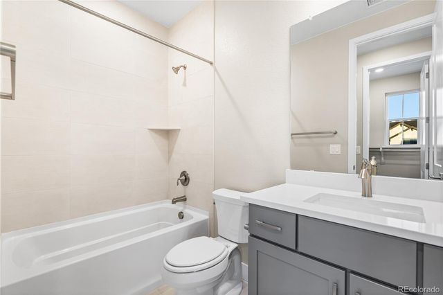 8778 Summerwalk Trail, Littleton, CO 80125