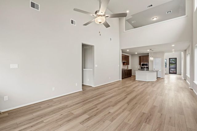 231 Bright Valley Way, Richmond, TX 77406