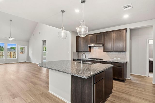 231 Bright Valley Way, Richmond, TX 77406