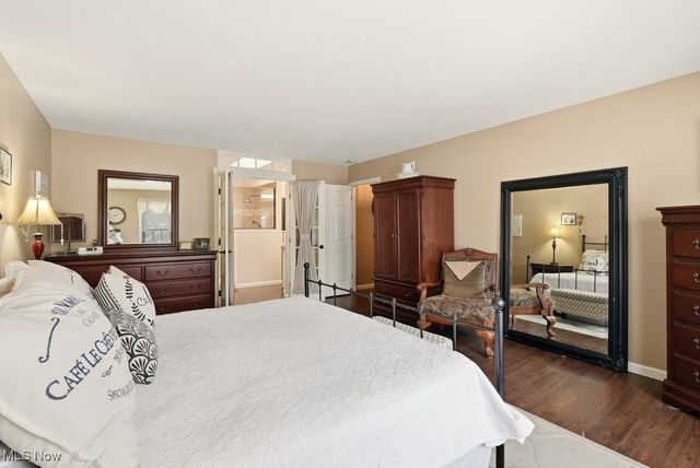 2090 Sand Run Knolls Drive, Akron, OH 44313