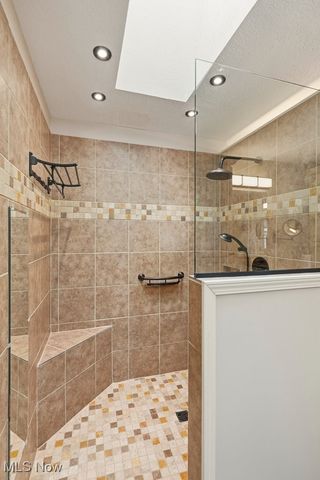 2090 Sand Run Knolls Drive, Akron, OH 44313