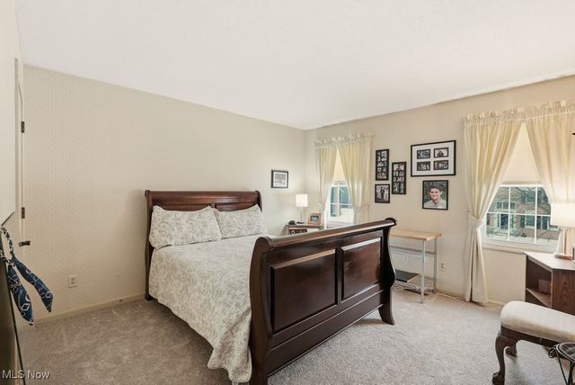 2090 Sand Run Knolls Drive, Akron, OH 44313