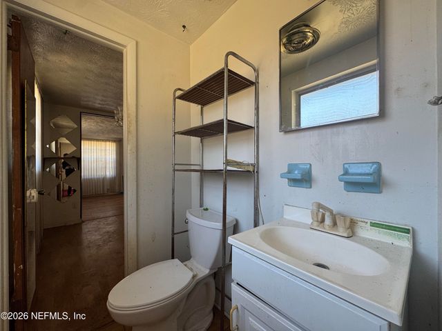 2560 ROBERT Street, Jacksonville, FL 32209