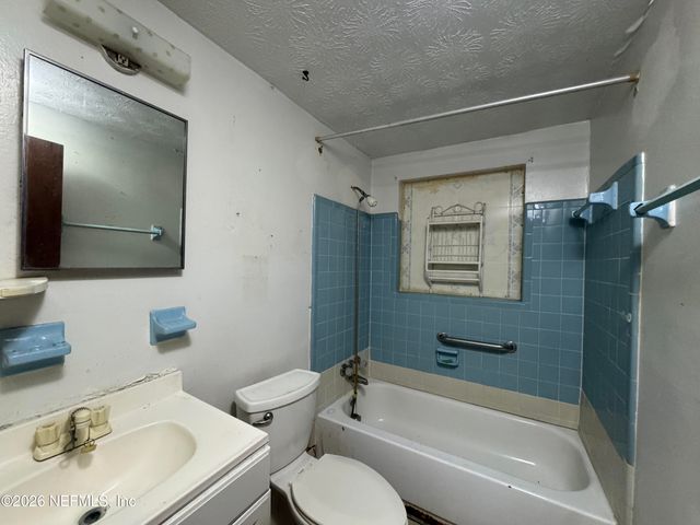 2560 ROBERT Street, Jacksonville, FL 32209