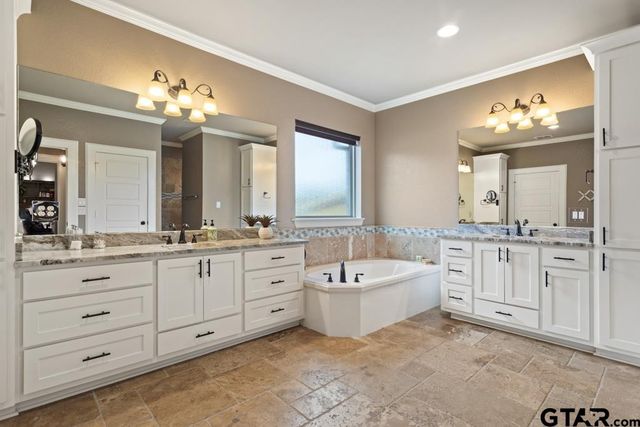 7344 Tule Creek Ln, Tyler, TX 75703