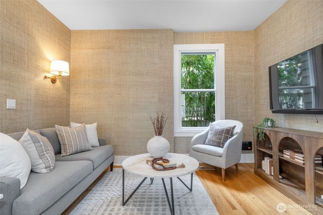 806 W Fulton Street, Seattle, WA 98119