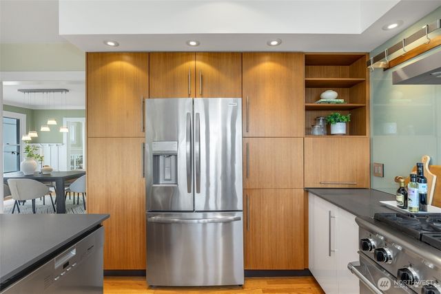 806 W Fulton Street, Seattle, WA 98119