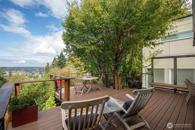 806 W Fulton Street, Seattle, WA 98119