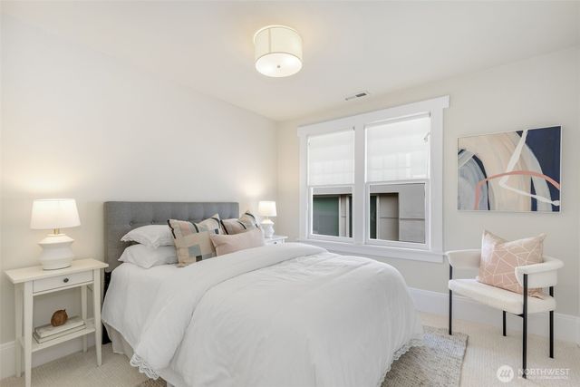 806 W Fulton Street, Seattle, WA 98119