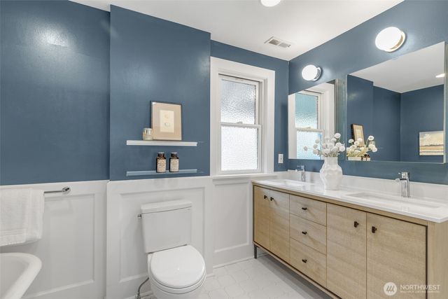 806 W Fulton Street, Seattle, WA 98119