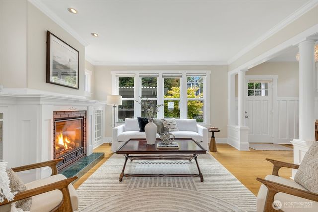 806 W Fulton Street, Seattle, WA 98119