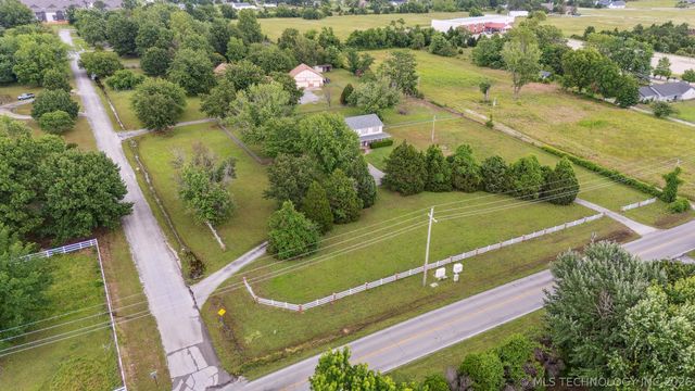 13601 E 96th Street North, Owasso, OK 74055