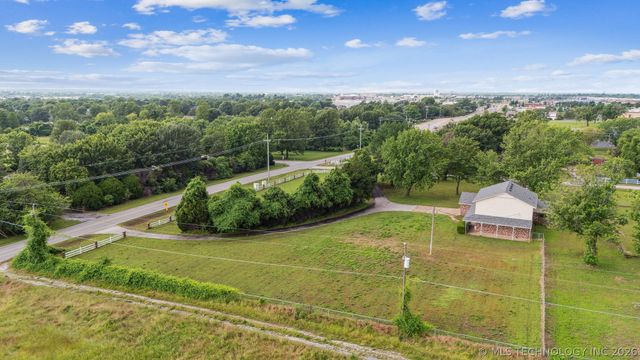 13601 E 96th Street North, Owasso, OK 74055